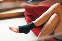 DonJoy MaloLax Ankle Support -Head Store donjoy malolax ankle support sitting 40966 92206.1698773005